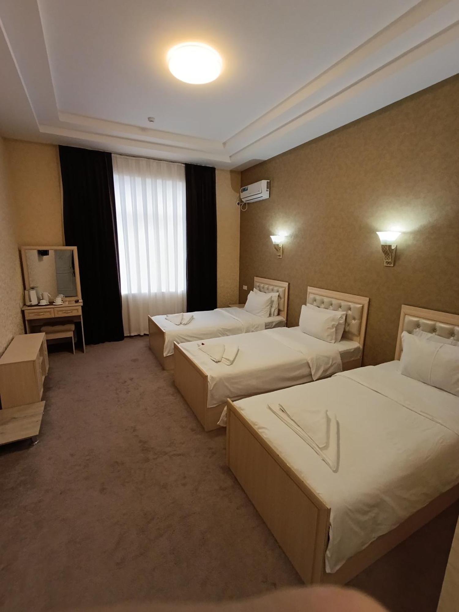 Grand Caravan Tashkent Exterior foto